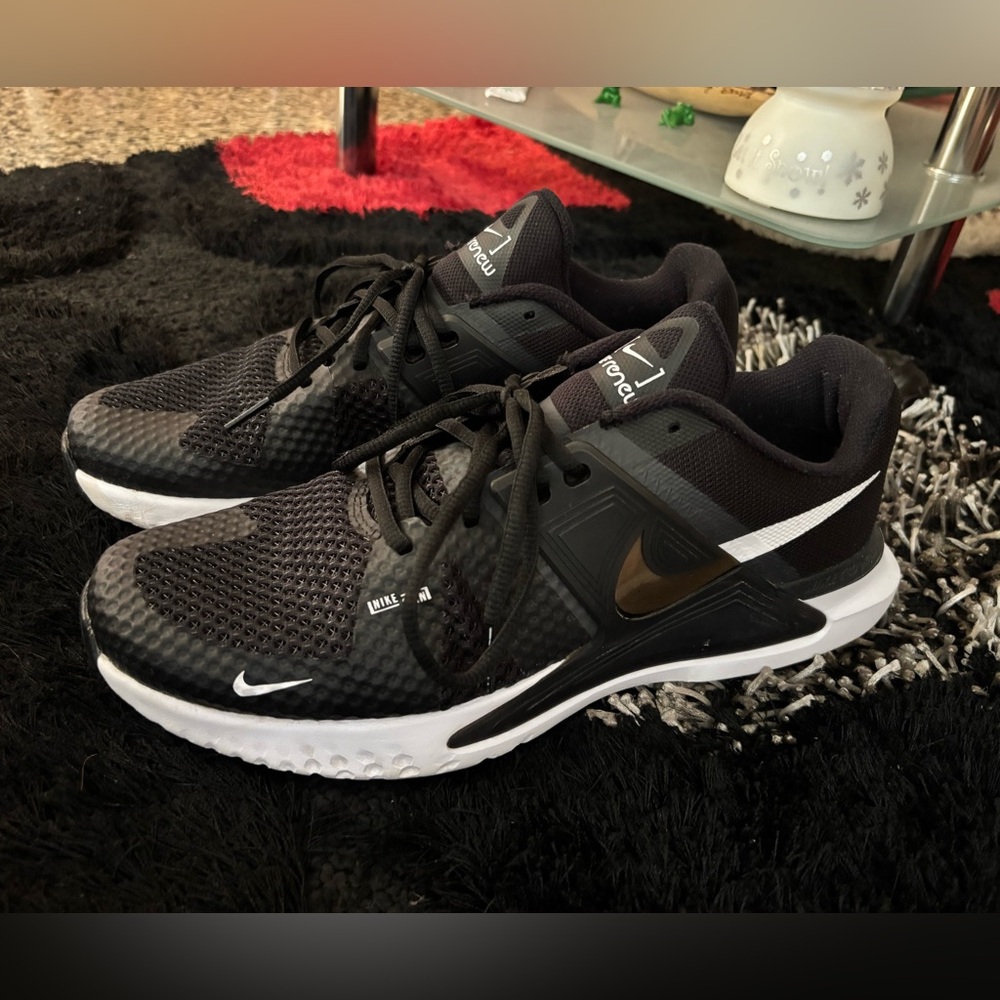 Nike Black and White Running Sneakers